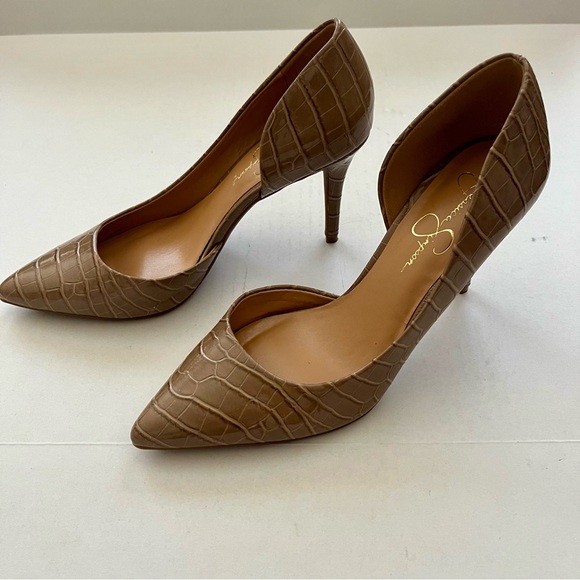 Jessica Simpson JP- Lovvy
heel in Croc Patent Leather Crystal Taupe Size 9.5 M - Picture 1 of 7